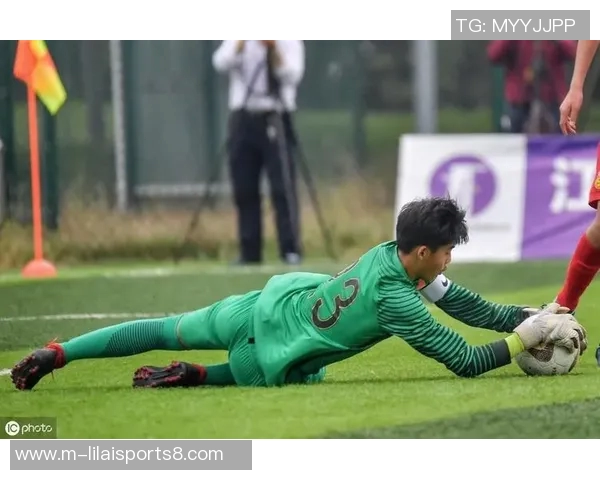 鹿岛鹿角与甲府风林激战正酣谁能在这场较量中笑到最后